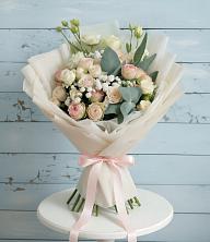 Букет цветов из:  Розы и Лизиантусы в Майский