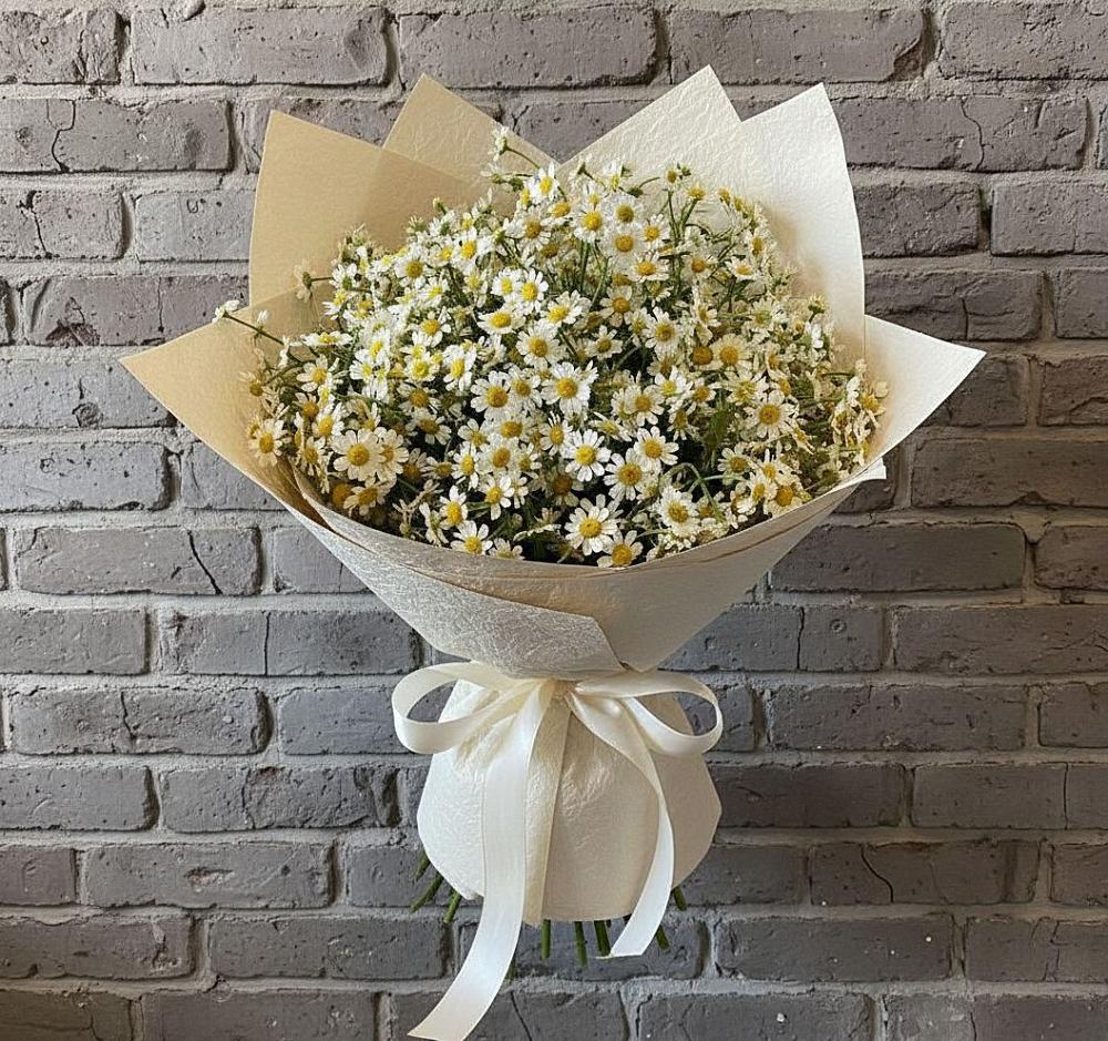 Букет цветов из: Ромашки в Майский