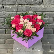 Цветочная композиция из Розы в коробке в Майский