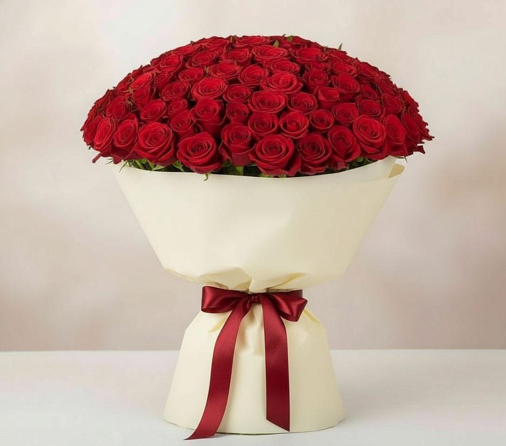 Букет 101 Красная роза Милано в Майский