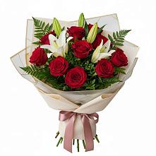 Букет цветов из:  Лилии и Розы в Майский