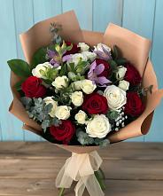 Букет цветов из:  Розы и Альстромерии #REPLACE_PRED# Майский