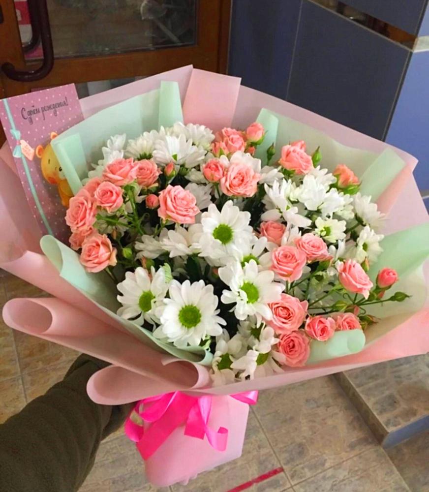 Букет цветов из: Розы и Хризантемы в Майский