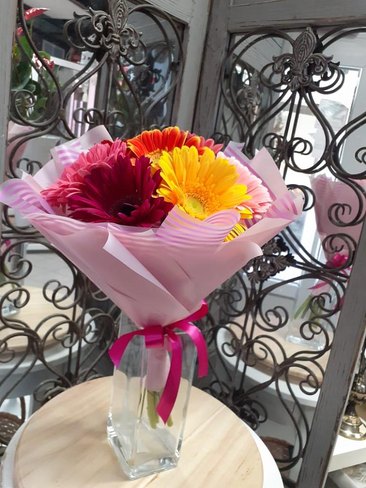 Букет цветов из: Герберы в Майский