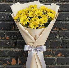 Букет цветов из:  Хризантемы в Майский
