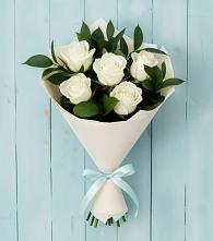 Букет цветов из:  Розы в Майский