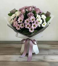 Букет цветов из:  Хризантемы и Розы в Майский