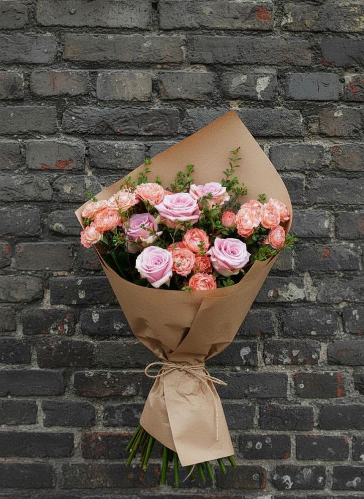 Букет цветов из: Розы в Майский