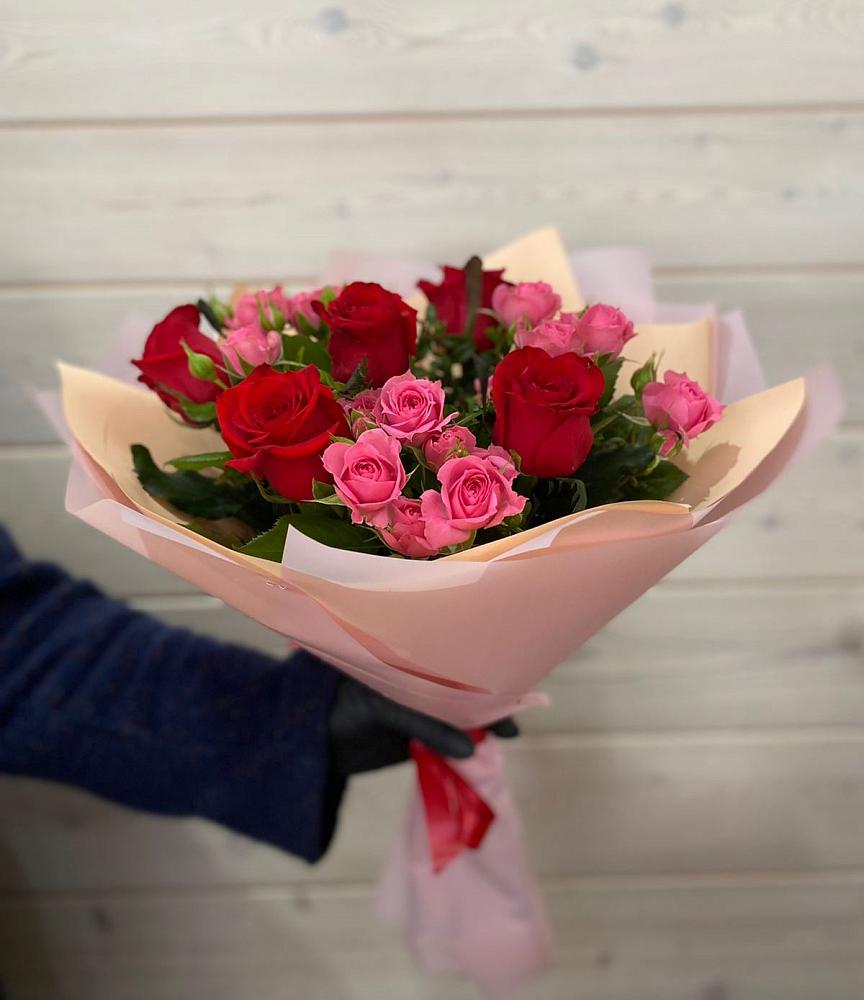 Букет цветов из: Розы в Майский