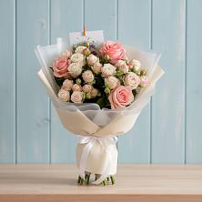 Букет цветов из:  Розы в Майский